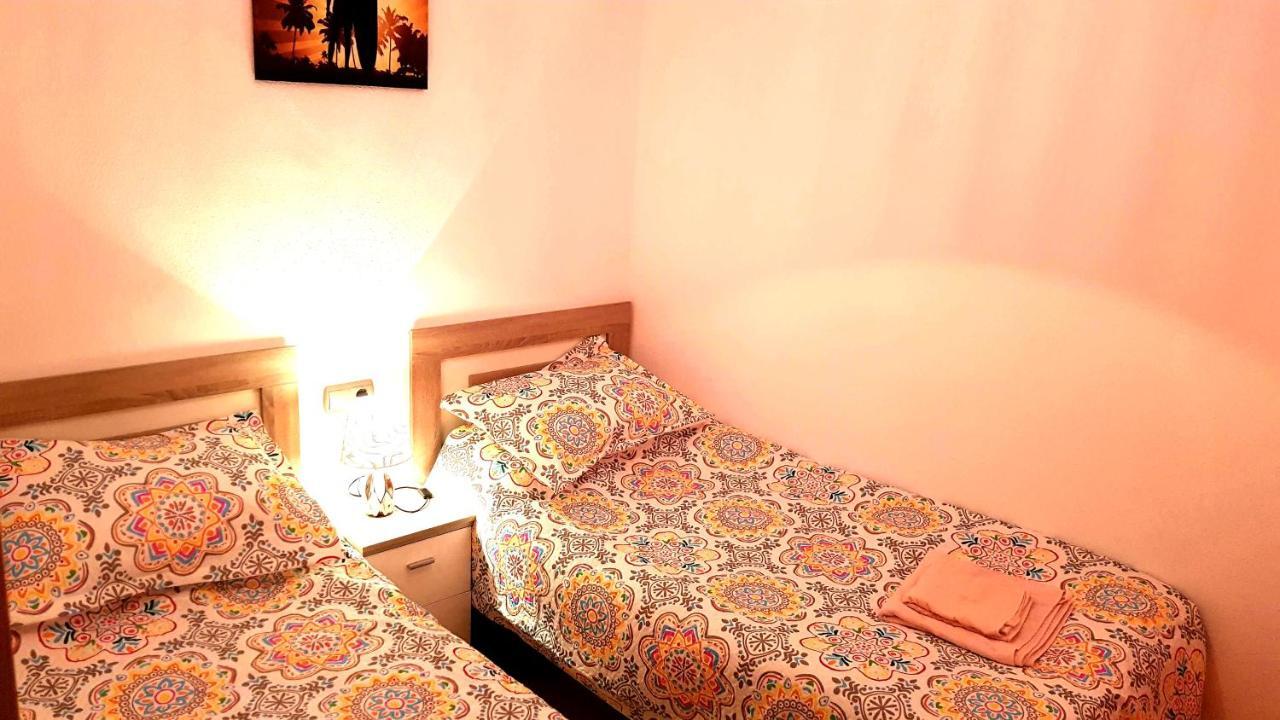 Iberia22 Apartment Торевиеха Екстериор снимка